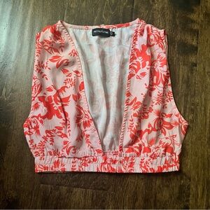 Pretty Little Things - Floral Crop Top
